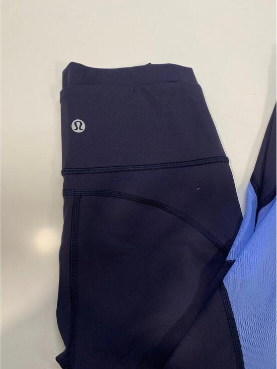 lululemon athletica Pants - Lululemon Mix & Mesh Crop *21" Size 2 Midnight Navy / Moroccan Blue / Light Hori
